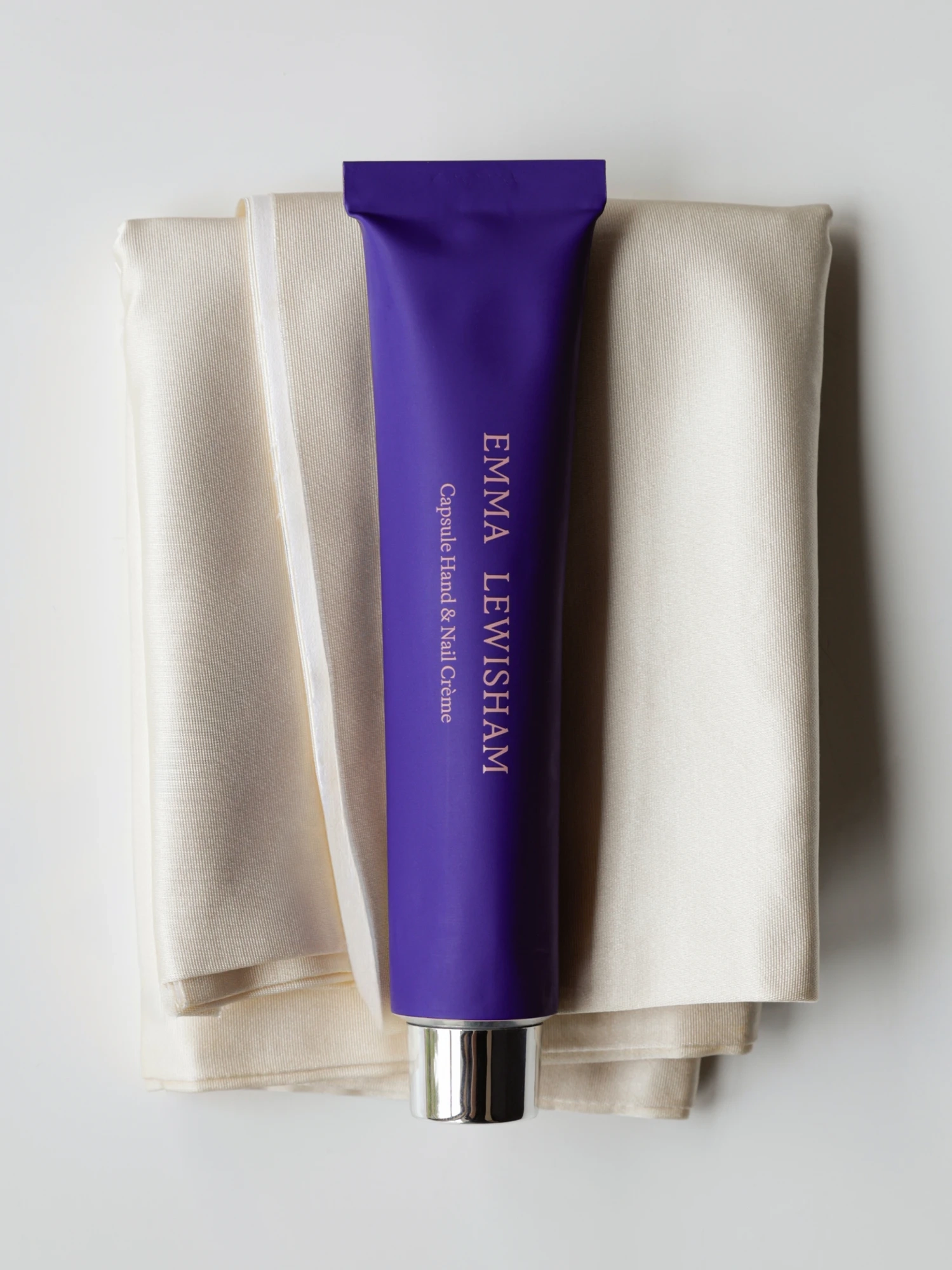 Alternative Image EMMALEWISHAM Capsule Hand And Nail Creme