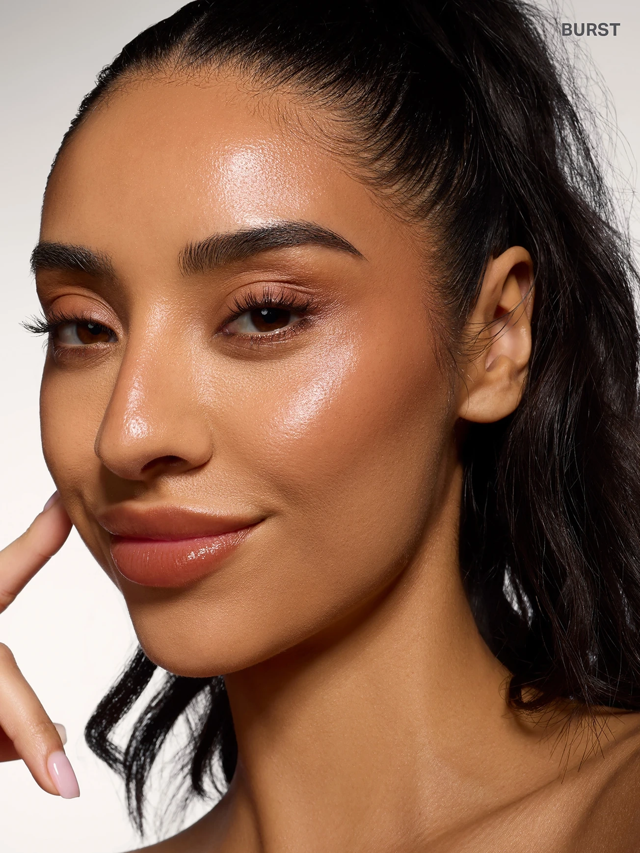 Alternative Image Morphe Complexion Boost Peptide Bronzing Serum