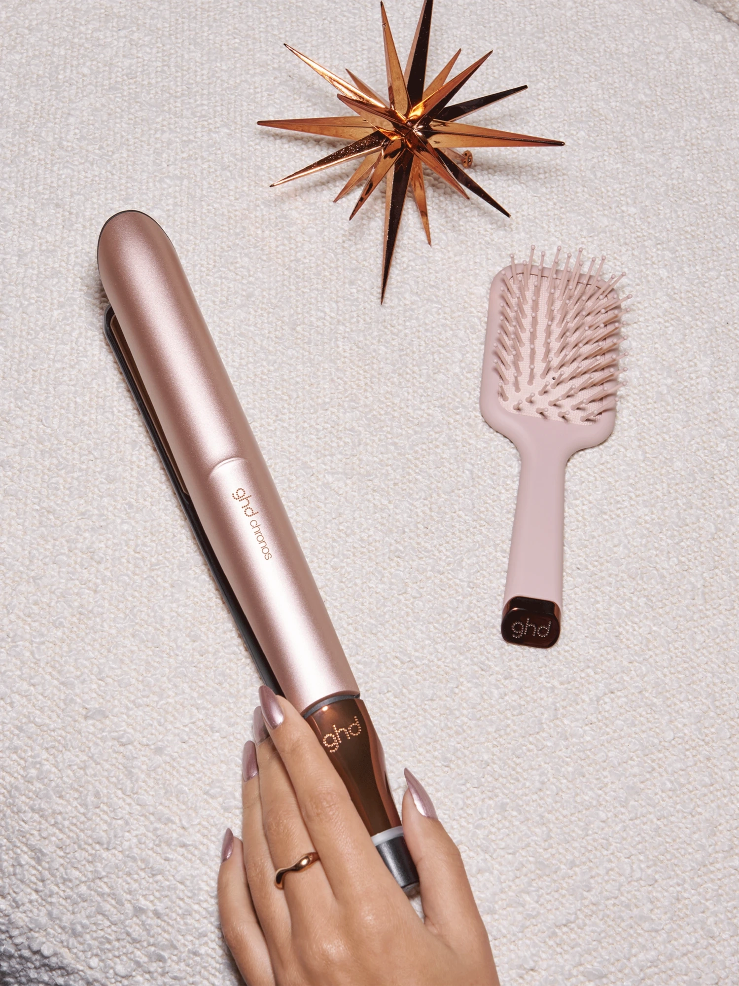 Alternative Image Ghd Chronos Hair Straightener Gift Set Cashmere Beige