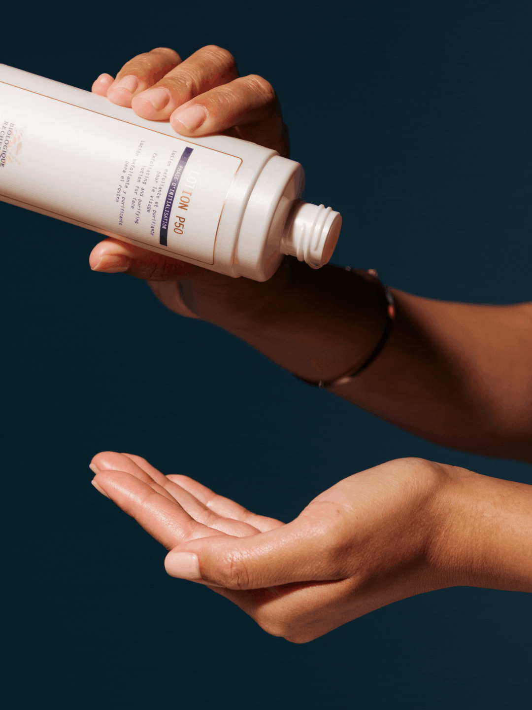 aesthetica-biologique-3x4-jul-25.gif