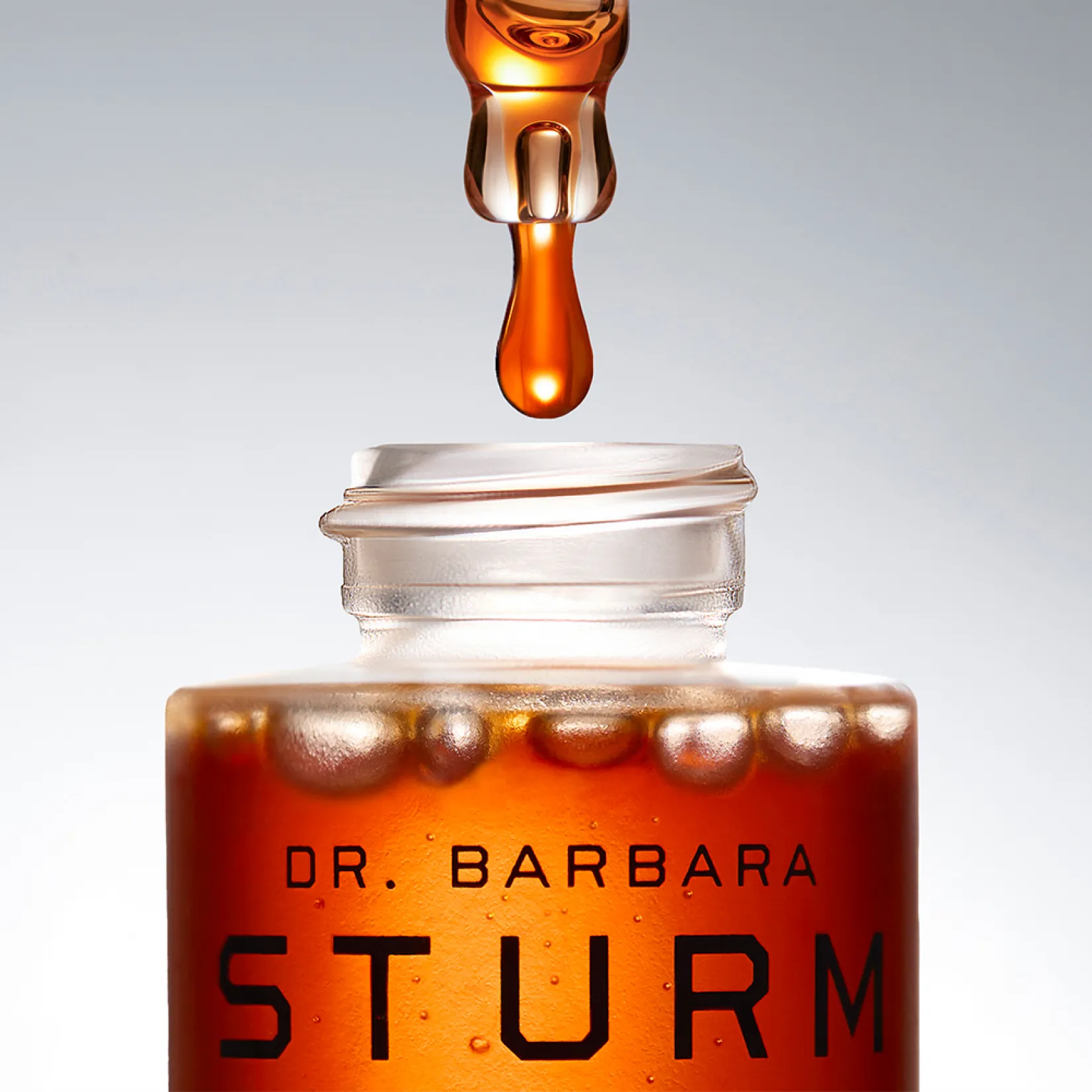 dr-barbara-sturm-header-banner-treatment-1x1.jpg