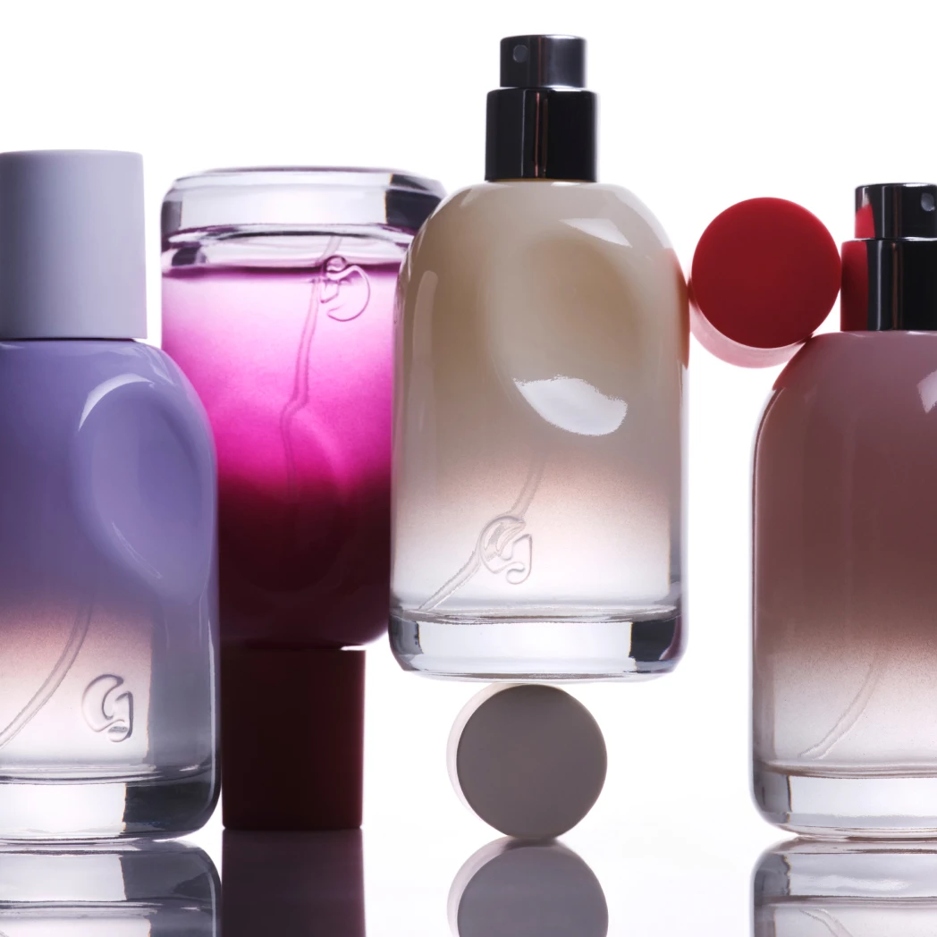 glossier-nav-tiles-fragrance-april25-1x1.jpg