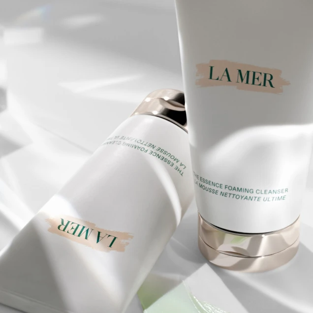la-mer-header-banner-cleansers-august-2025-1x1.jpg
