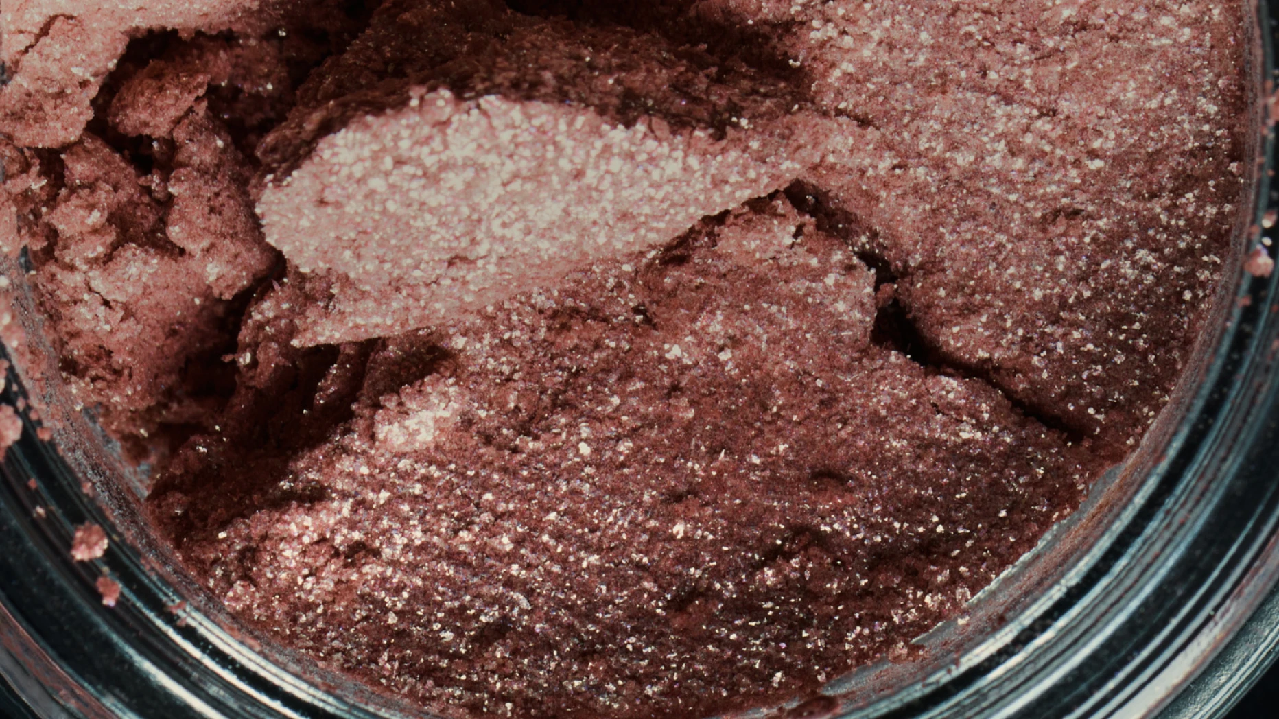 makeup-header-banner-march-26-16x9.jpg