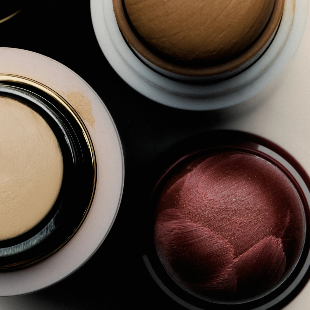 makeup-nav-tiles-march-26-cheeks-1x1.jpg