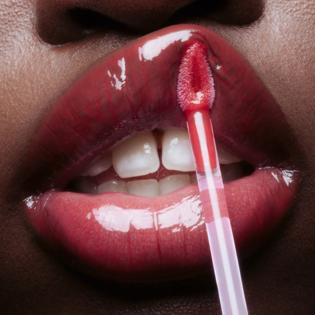 mecca-max-nav-tiles-june-26-lips-1x1.jpg