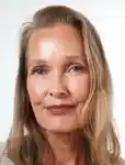 https://contenthub-delivery.mecca.com/api/public/content/memo-creative-makeup-looks-thumbnail-portrait-3x4-4-nlguhHAYR6qgS47tZVkDA.jpg?v=3b8ec287