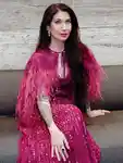 https://contenthub-delivery.mecca.com/api/public/content/memo-maria-tash-interview-3x4-1-2gry3V09k2DtWQiPU2w.jpg?v=a835690a