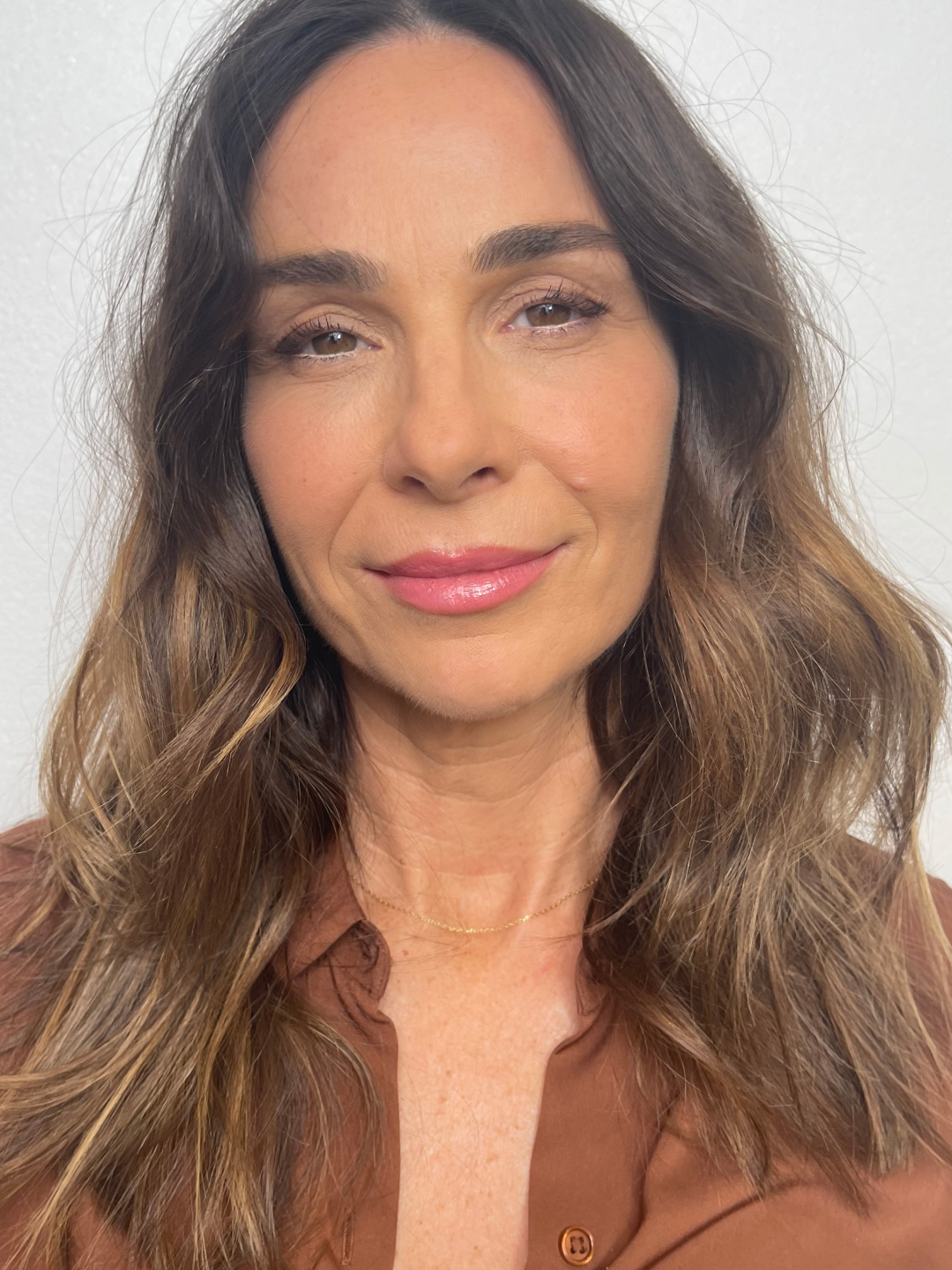 Rae Morris' Expert Makeup Tips for Over 40s | MECCA Memo