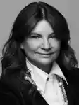 Natalie Massenet Thumbnail Portrait 3x4
